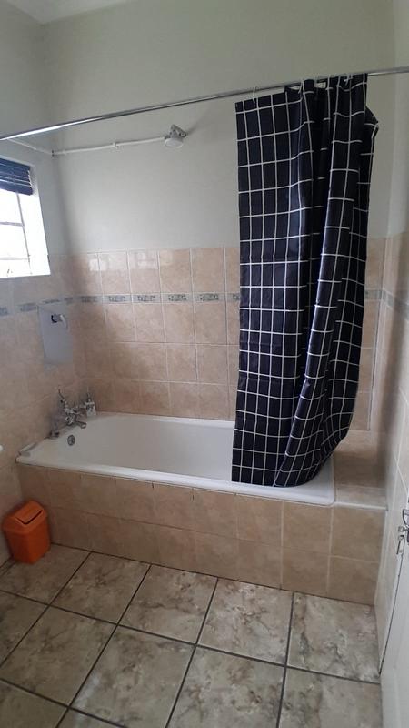 To Let 5 Bedroom Property for Rent in Grahamstown Eastern Cape